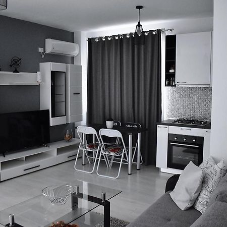 Etalon Airport Apartments Otopeni Dış mekan fotoğraf